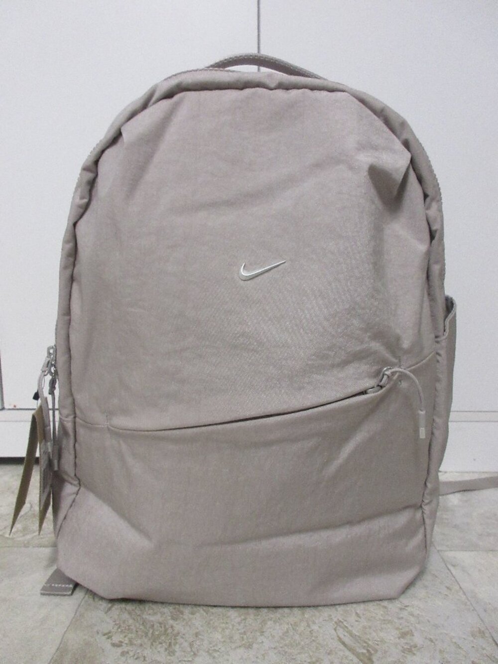 NWT Nike Aura Backpack 24L College Grey/Silver